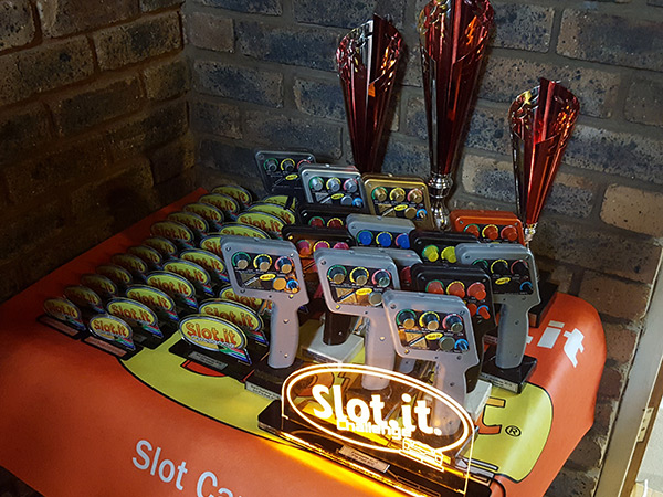 Slot car track